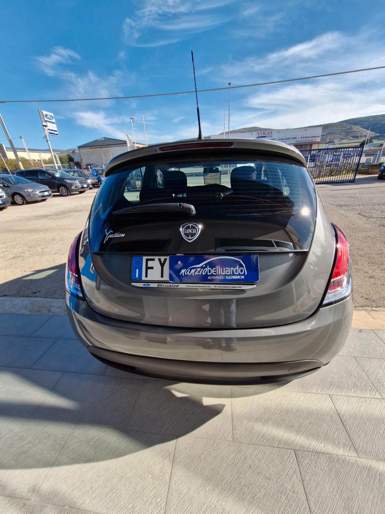 Lancia Ypsilon 1.2 69 CV 5 porte S&S Elefantino Blu