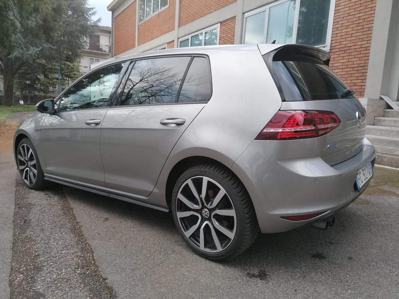 Volkswagen Golf GTE 1.4 TSI DSG 5p. Plug-In-Hybrid - 204cv