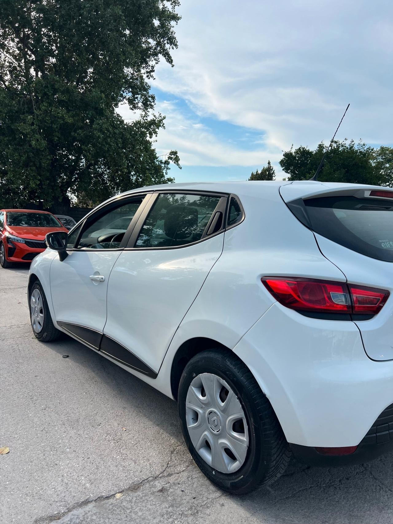 Renault Clio 1.2 75CV 5 porte Live