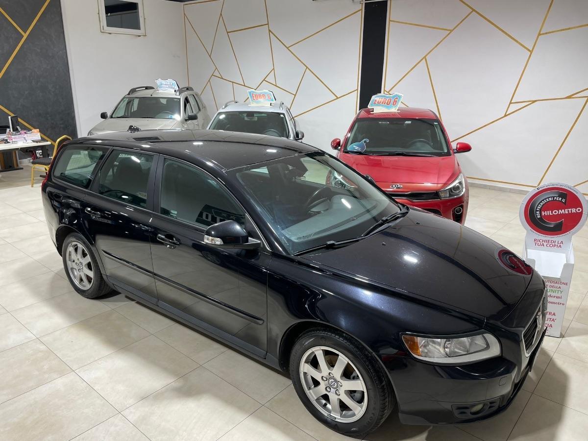 VOLVO - V50 - D4 Summum 2.0 GPL