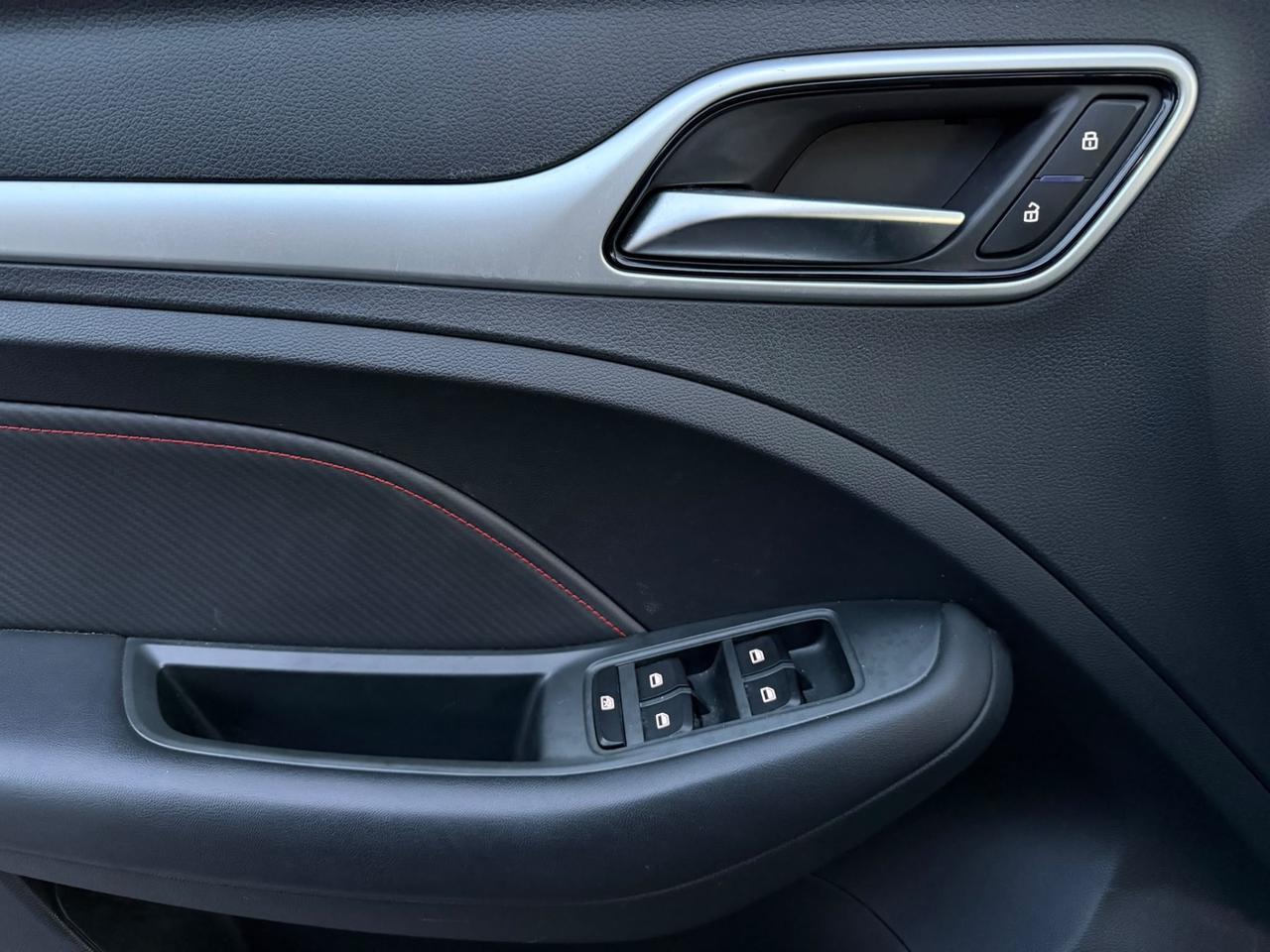Mg ZS 1.5 VTi-tech Luxury KM CERTIFICATI IN FATTURA