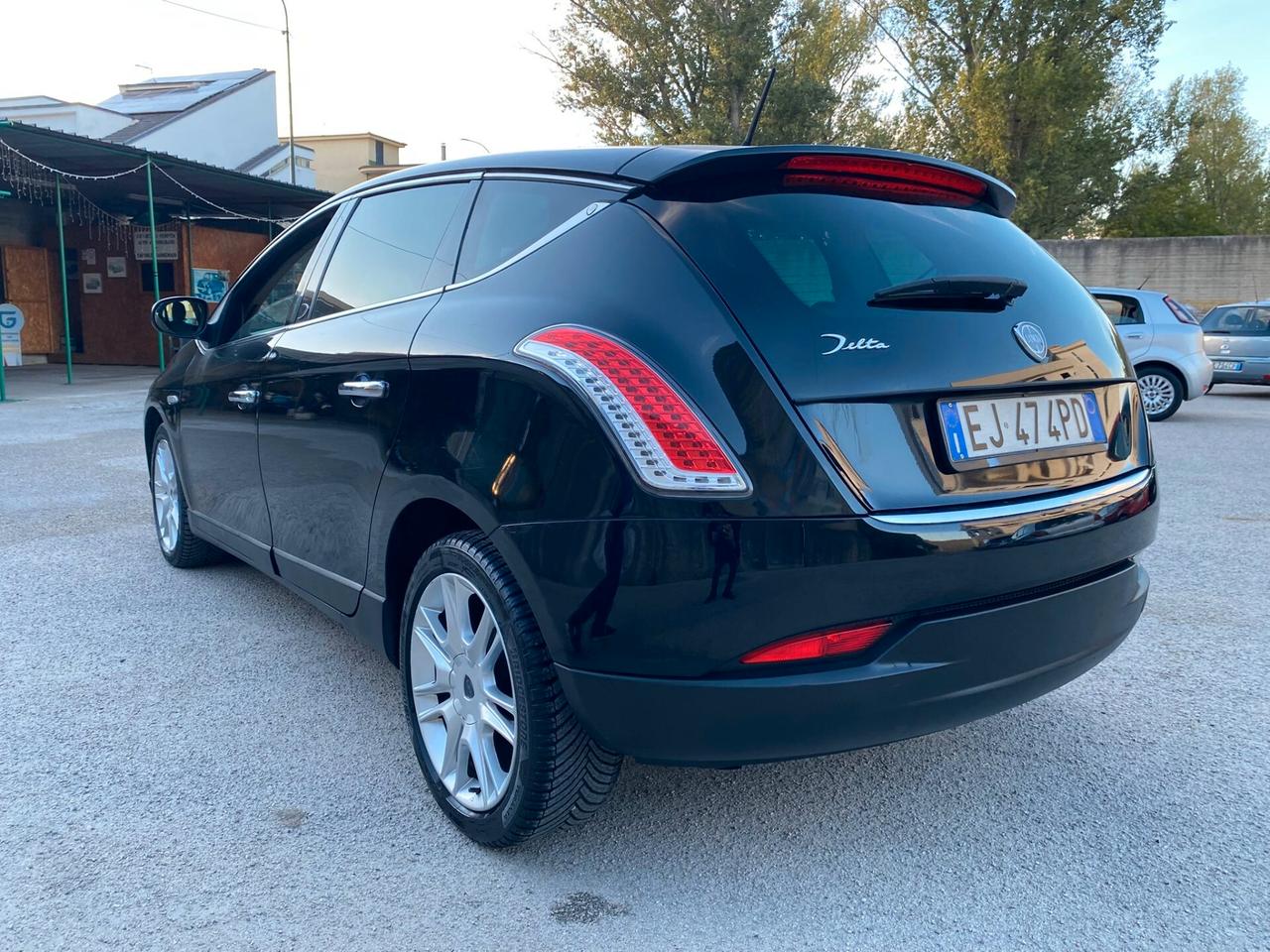 Lancia Delta 1.6 MJT 120cv restyling full opt nuova 2011