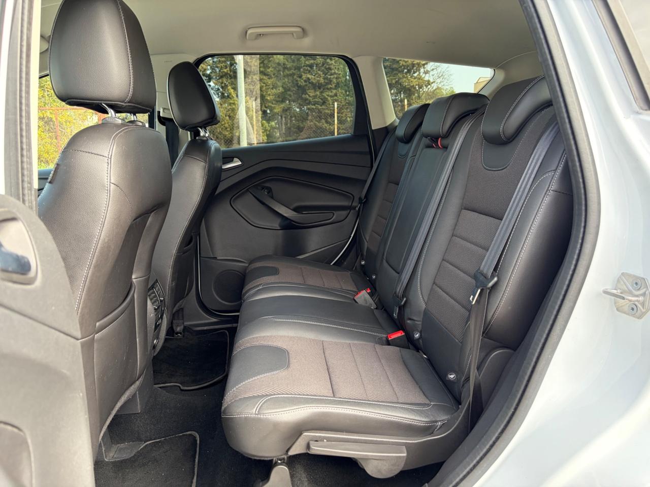 Ford Kuga 2.0 TDCI 115 CV 2WD Titanium