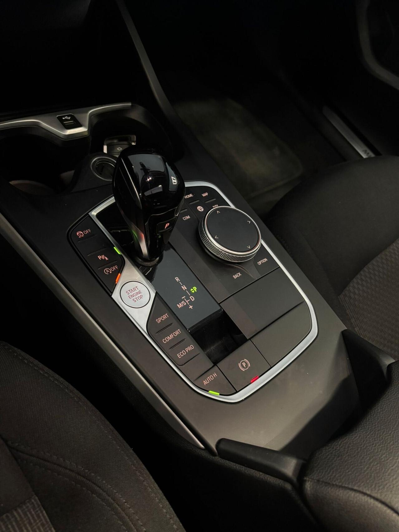 Bmw 116d 5p. Business Advantage 1.5 116CV Tetto Apribile