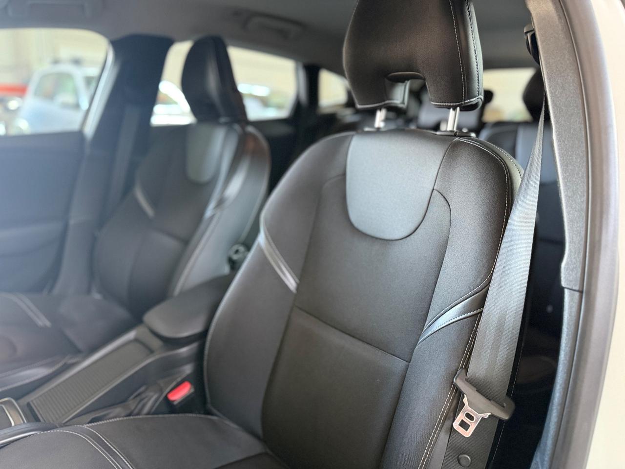 Volvo V40 D3 Geartronic Momentum