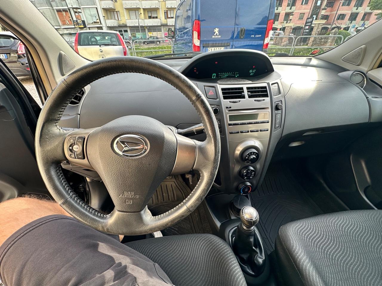 Toyota Yaris 1.3 5 porte (Dayhatsu Charade)