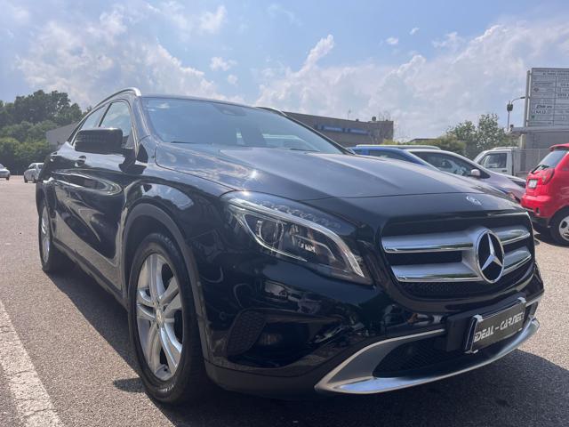 MERCEDES-BENZ GLA 180 Sport