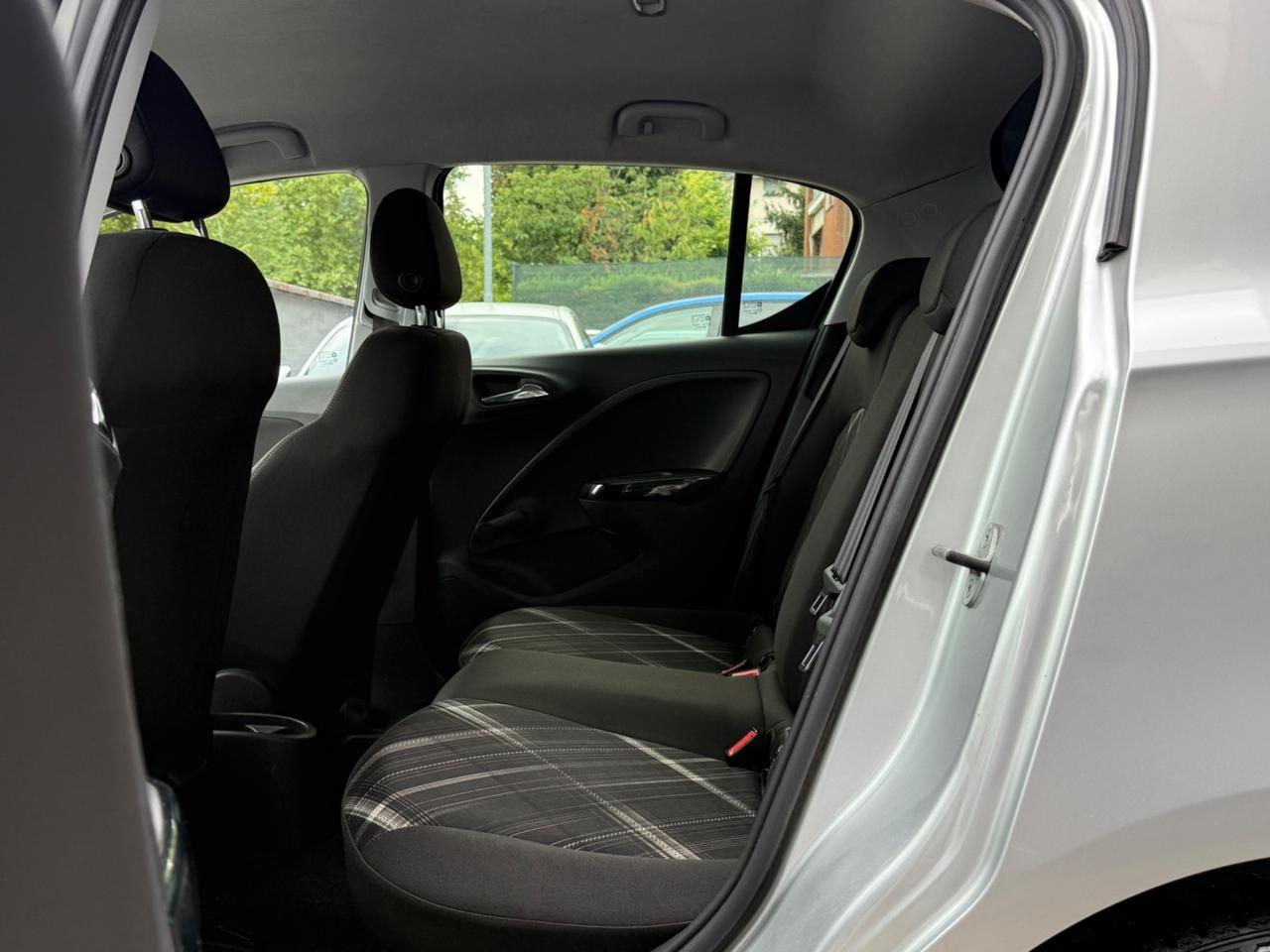 Opel Corsa 1.4 90CV GPL Tech 5 porte Cosmo