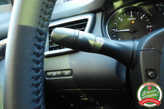 NISSAN Qashqai 1.5 dCi N-Connecta