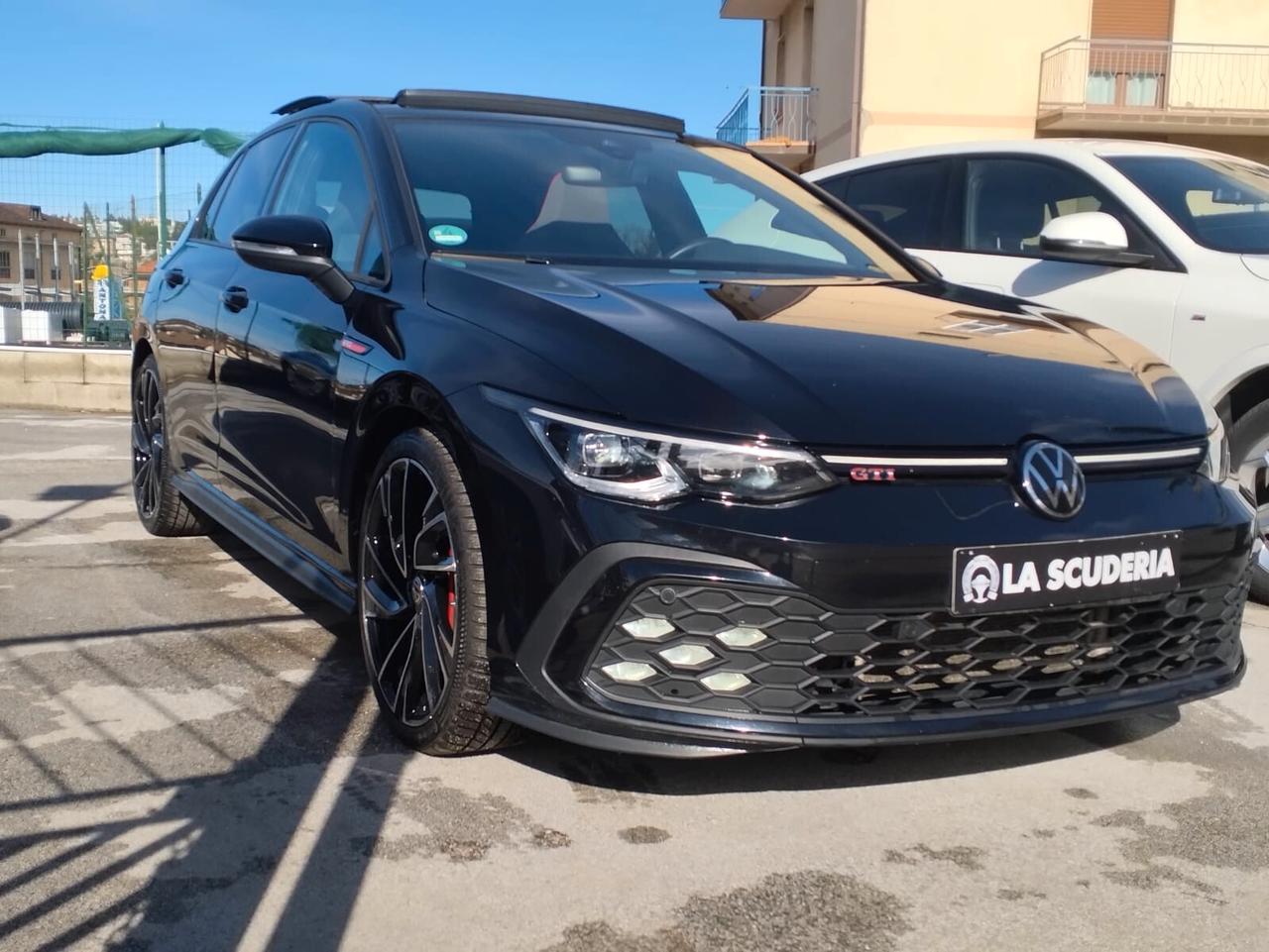 Volkswagen Golf GTI 2.0 TSI DSG