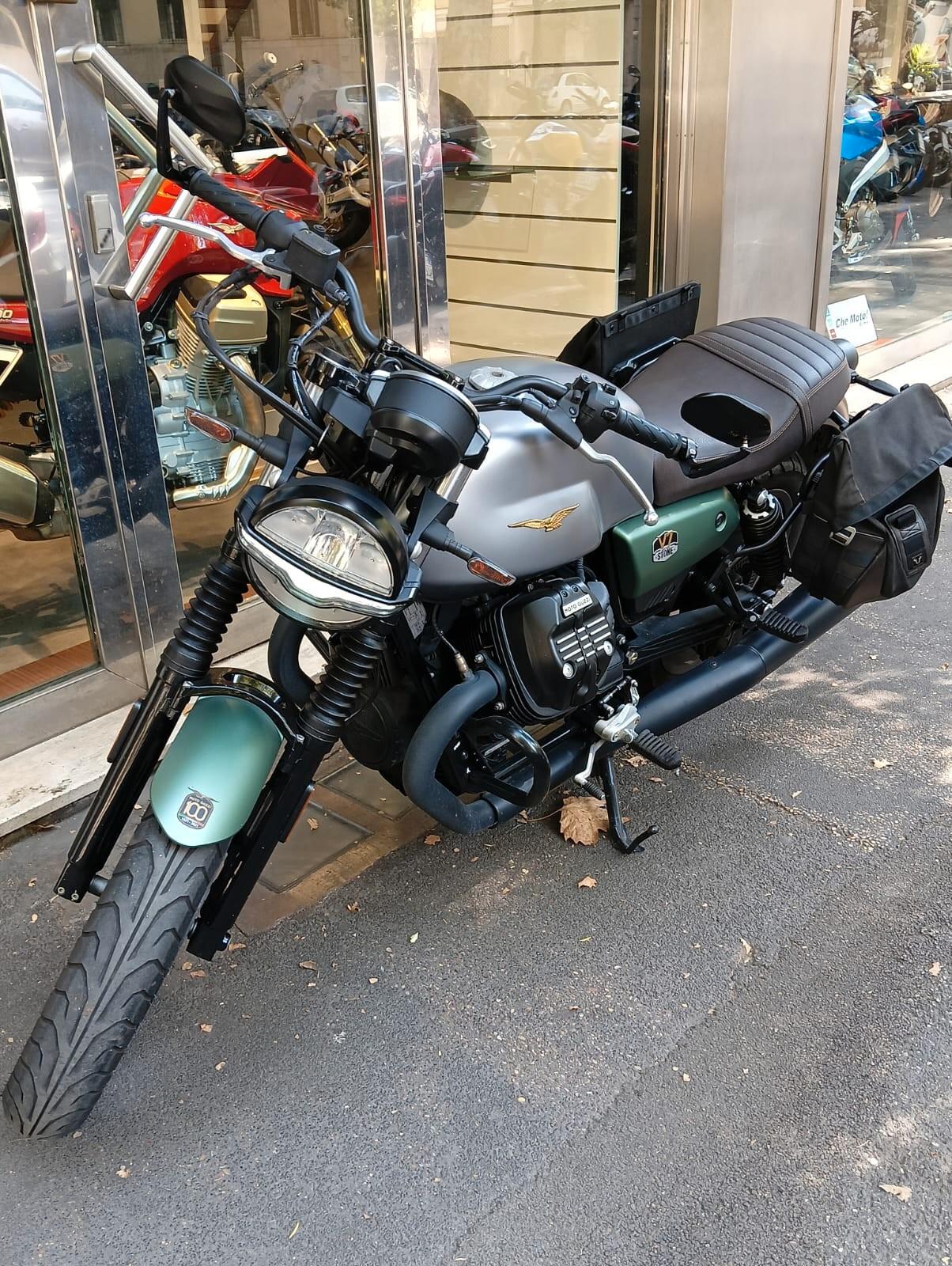 Moto Guzzi V7 IV STONE CENTENARIO