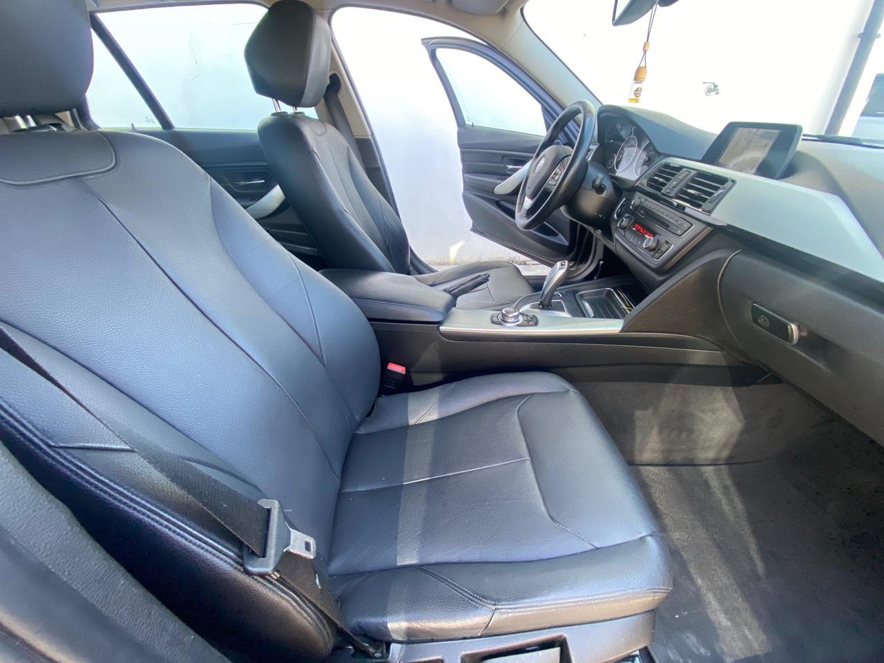 Bmw 318d Touring Modern Auto 143cv