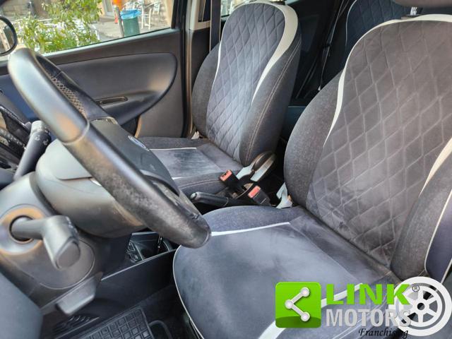 LANCIA Ypsilon 1.2 69 CV 5 porte Gold GPL