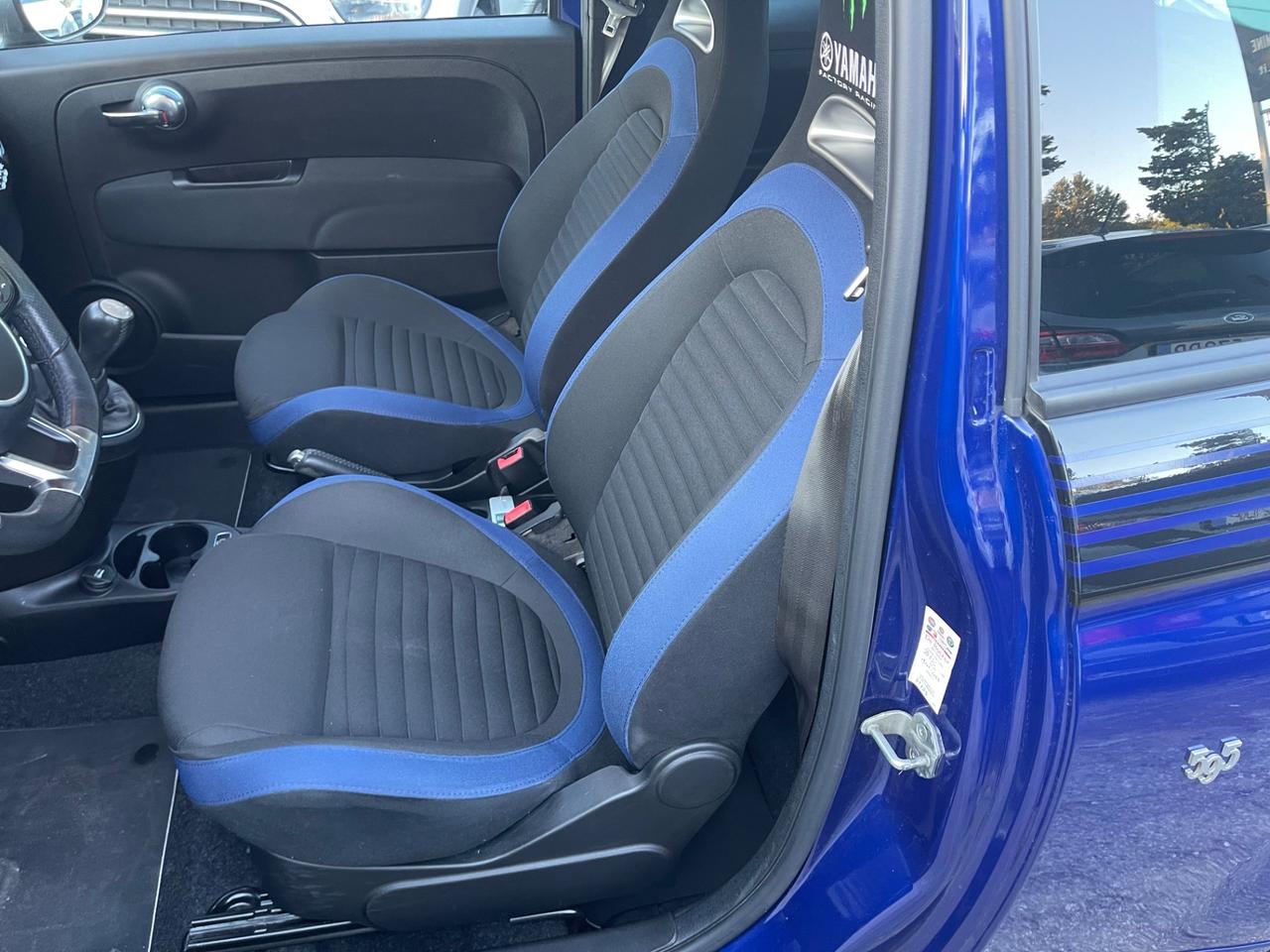 Abarth 595 1.4 Turbo T-Jet 165 CV Monster Energy Yamaha
