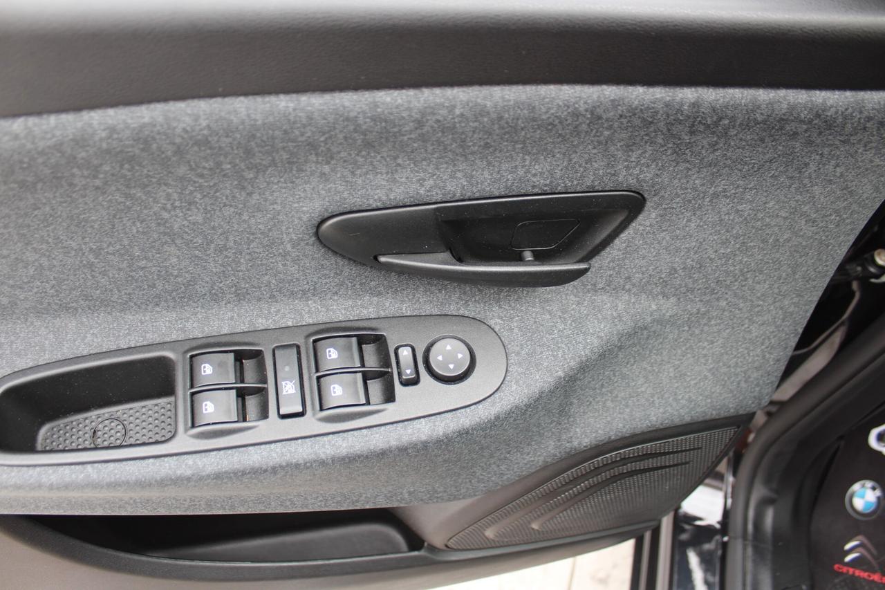Lancia Ypsilon 1.0 FireFly 5 porte S&S Hybrid Ecochic Silver