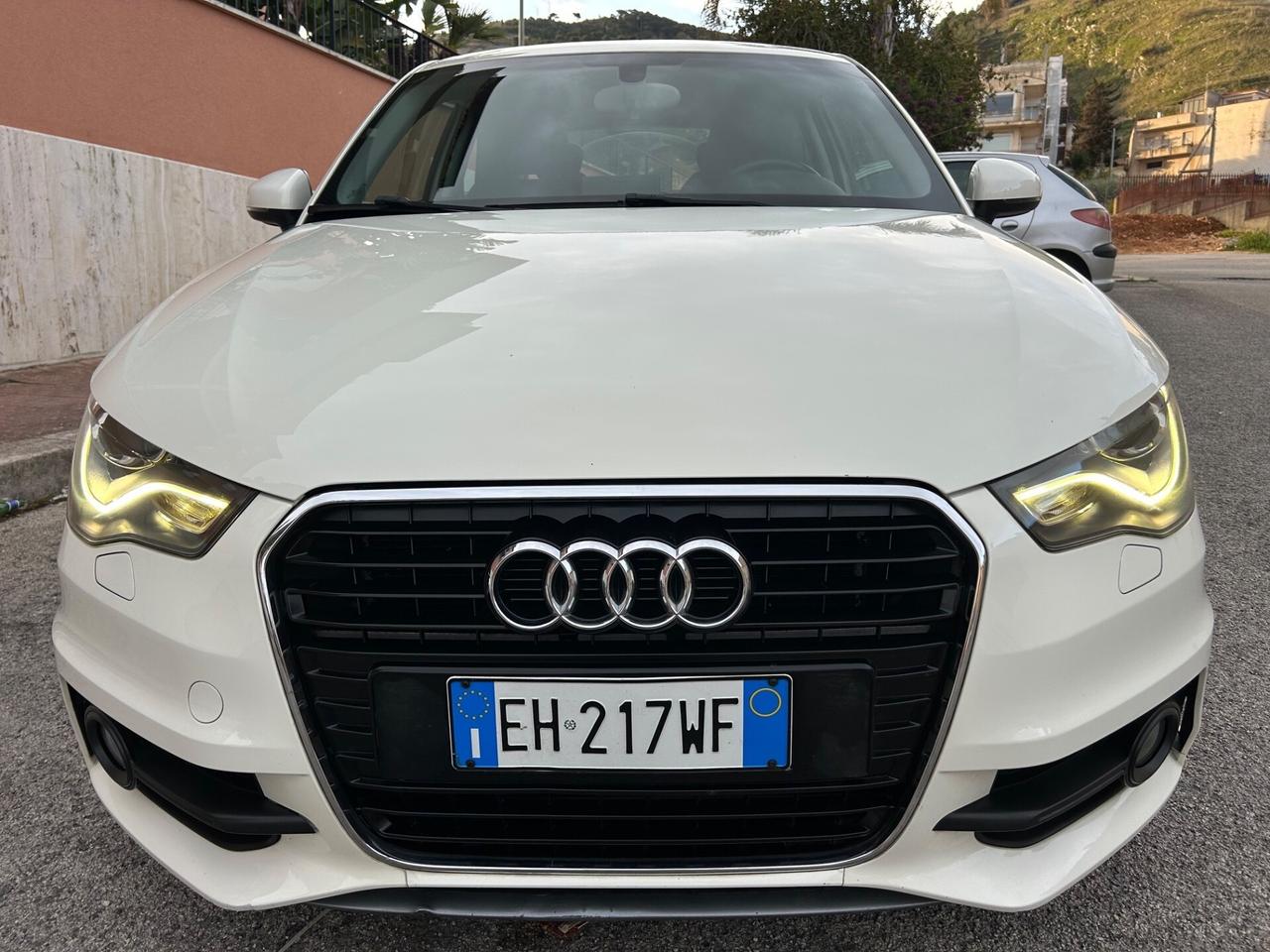 Audi A1 1.6 TDI 105 CV Sline