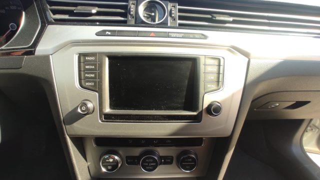 VOLKSWAGEN Passat Variant 2.0 TDI DSG Business BlueMotion Tech