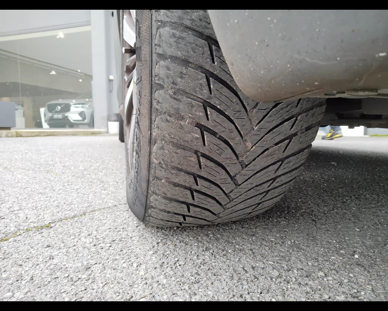 PEUGEOT 208 I 2015 - 208 5p 1.2 puretech Access 82cv