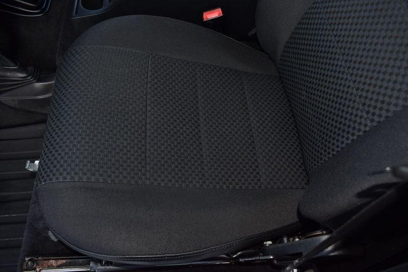 Land Rover Defender Defender 110 2.2 TD4 Station Wagon SE N1 AUTOCARRO