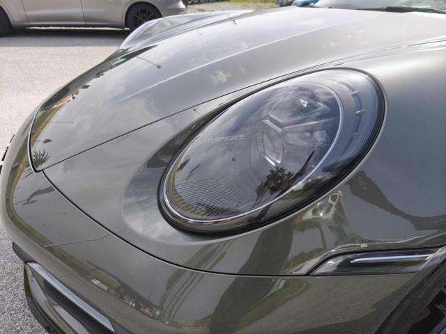 PORSCHE 911 Carrera 4 GTS StraFull!!!