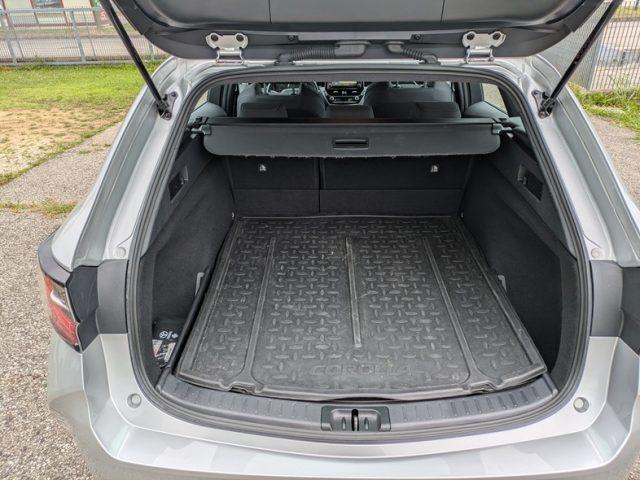 TOYOTA Corolla Touring Sports 1.8 Hybrid Black Edition