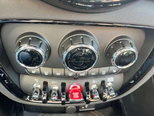 MINI Cooper Clubman Mini Clubman 1.5 Cooper Yours auto