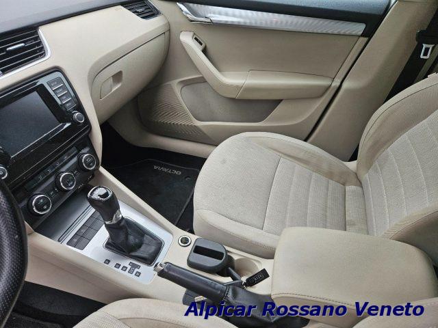 SKODA Octavia 2.0 TDI CR DSG Wagon Executive