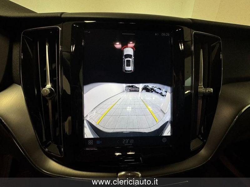 Volvo XC60 B4 (d) AWD automatico Core