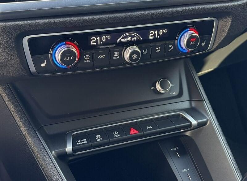 Audi Q3 SPB S Line interno ed esterno 2.0 TDI 150CV S-Tronic quattro 35
