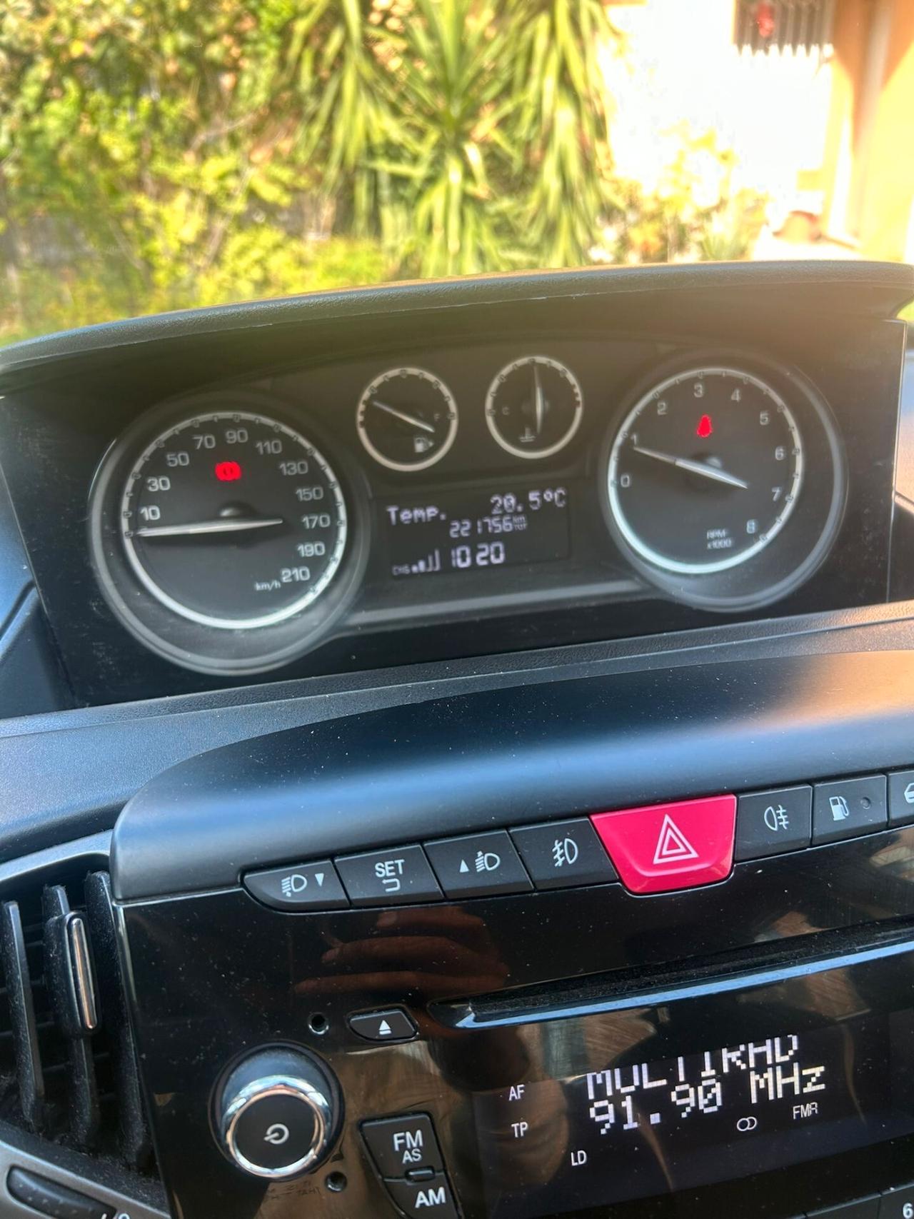 Lancia Ypsilon 0.9 TwinAir 85 CV 5 porte Metano Ecochic Elle