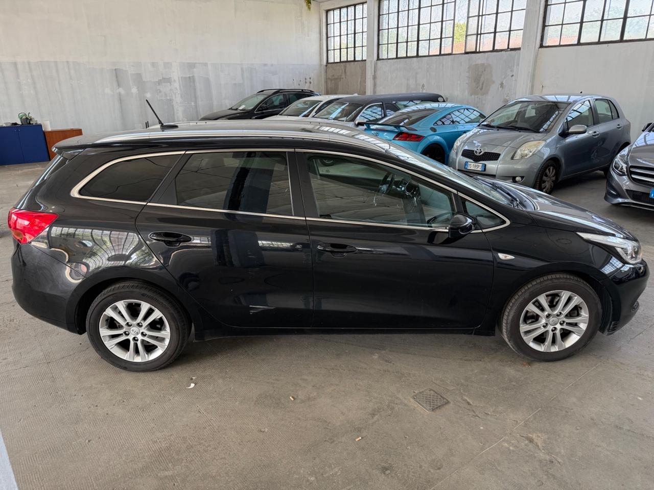 Kia Ceed cee'd 1.6 CRDi 110 CV SUPER PREZZO!!!