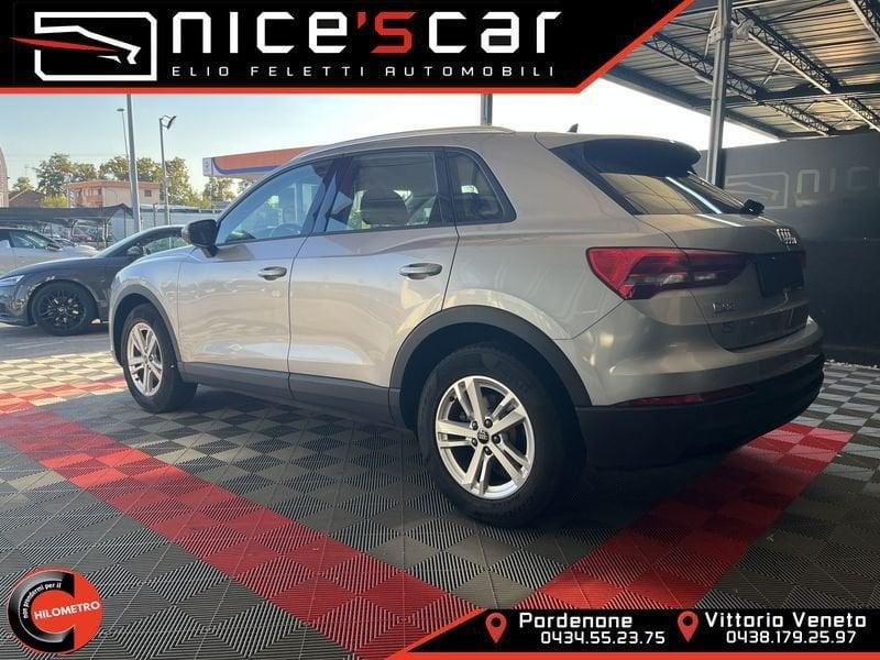 Audi Q3 35 TDI S tronic Business