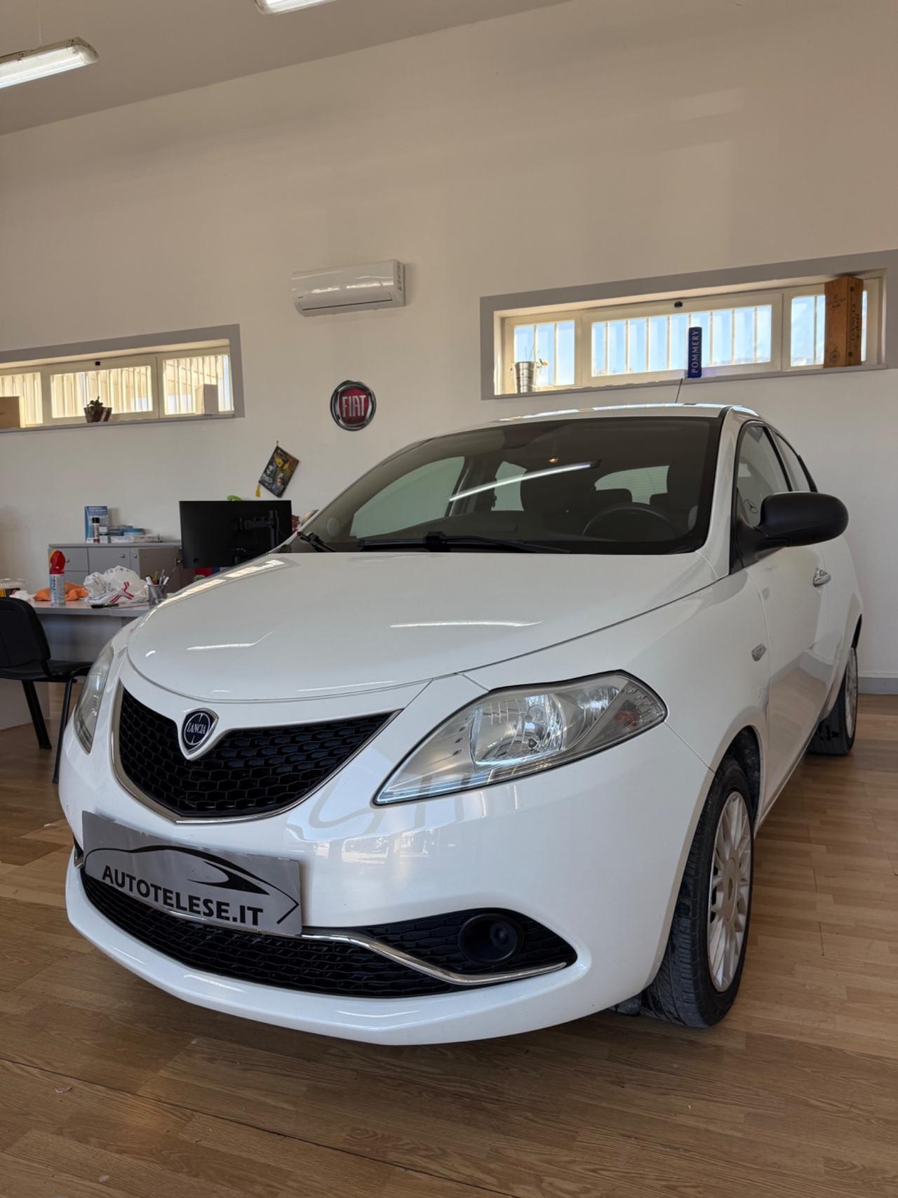 Lancia Ypsilon 1.2 69 CV 5 porte GPL Ecochic GOLD
