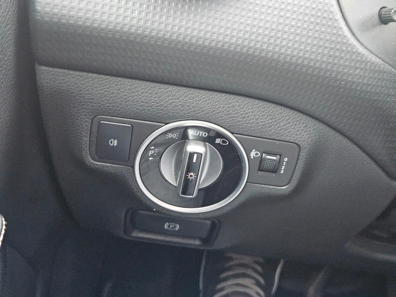 Mercedes-benz A 180 CDI Executive neo patentati