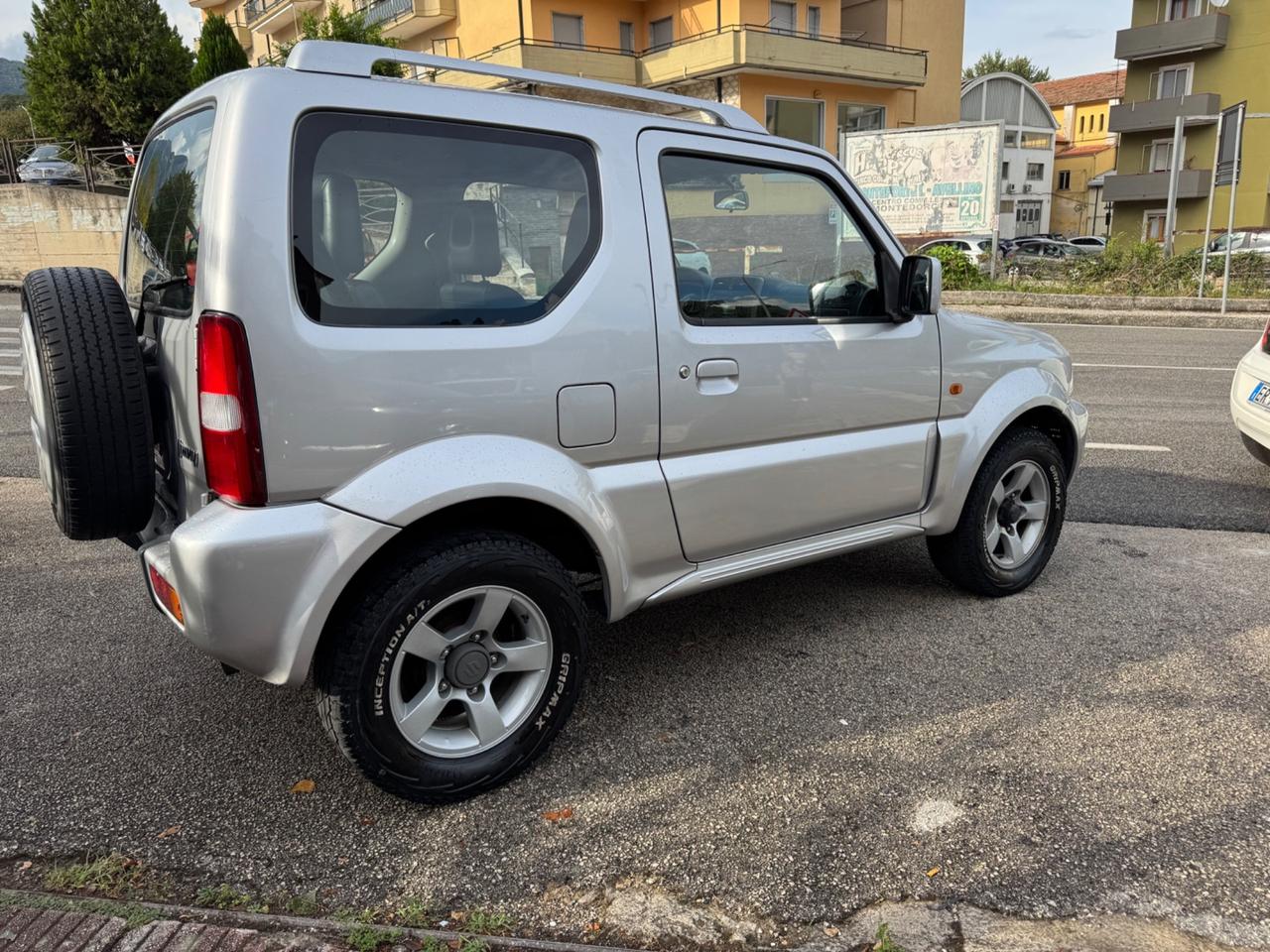 Suzuki Jimny 1.3i 16V cat 4WD JLX