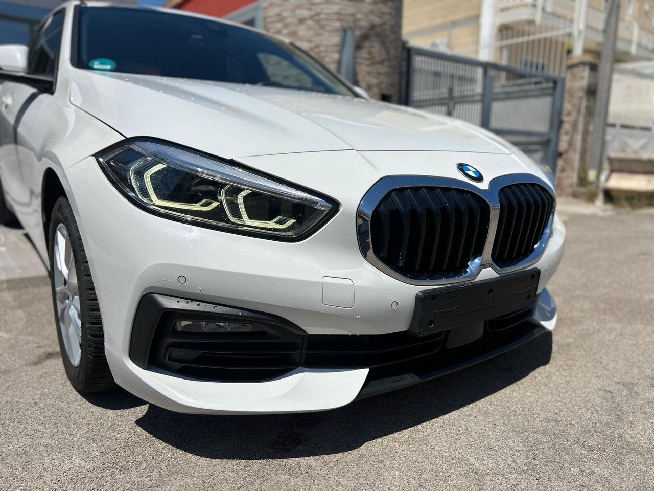 Bmw 116d Business Advantage-2021 AMBIENT/HEAD UP DISPLAY