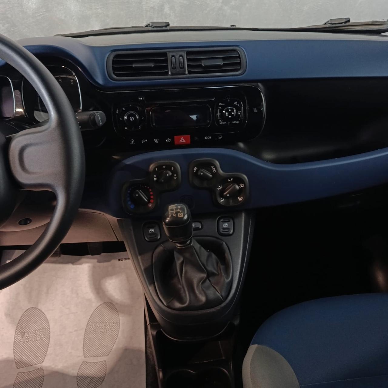 Fiat Panda 1.2 BENZINA NEOPATENTATI