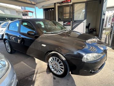 Alfa Romeo 147 1.9 JTD (120) 5 porte Moving
