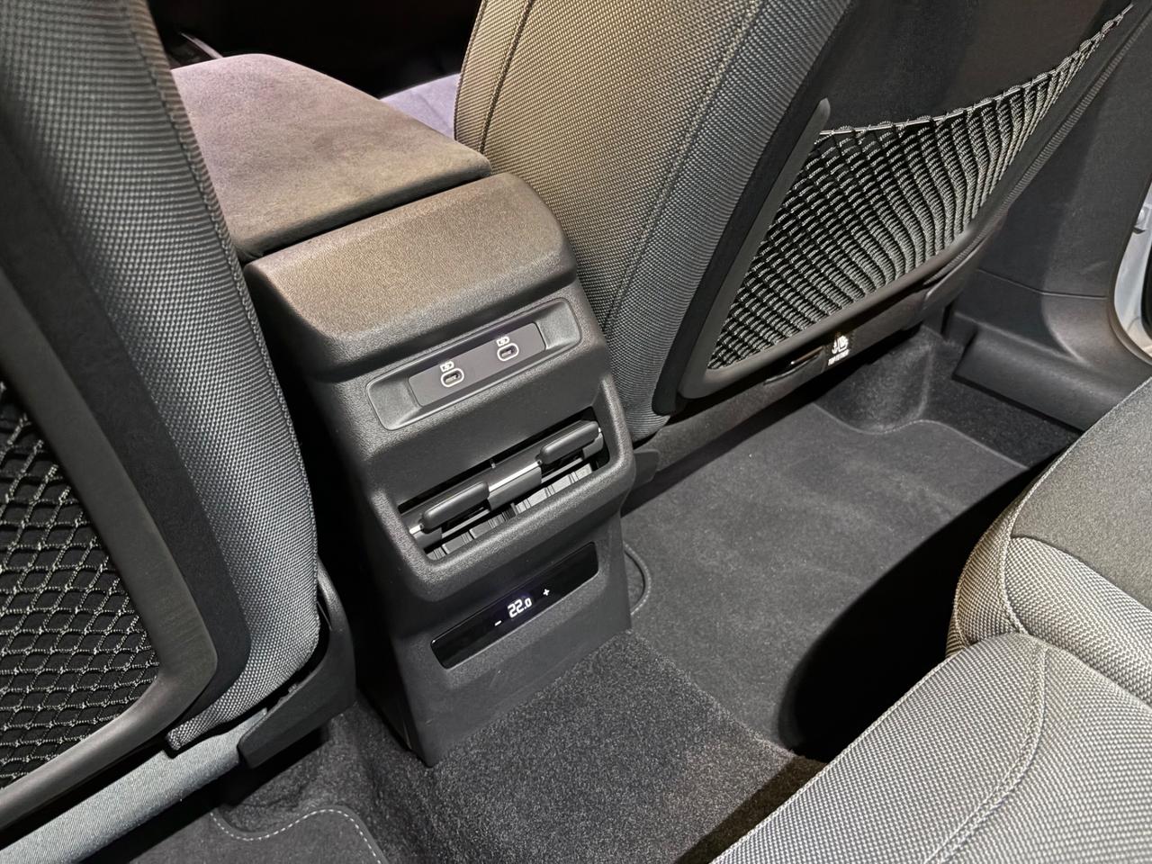 Audi Q3 SPB e-hybrid 200 kW S tronic Business Advanced