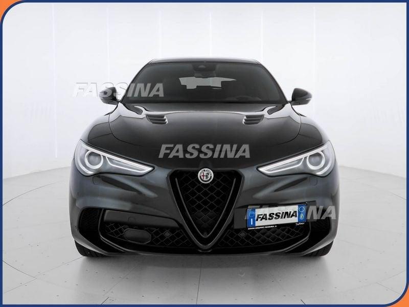 Alfa Romeo Stelvio 2.9 Bi-Turbo V6 520 AT8 Quadrifoglio