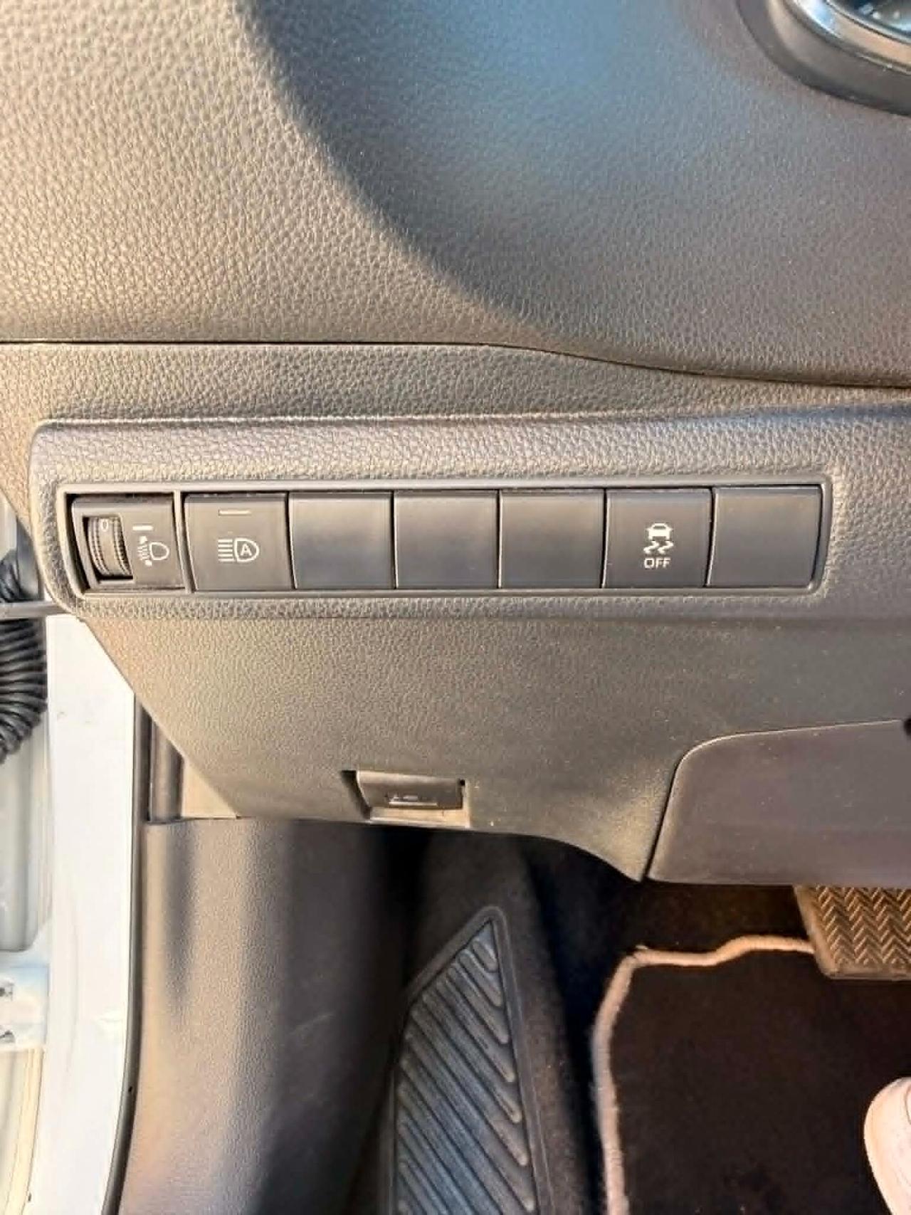 Toyota Corolla 1.8 Benz/Ibrida OK Neopatentato