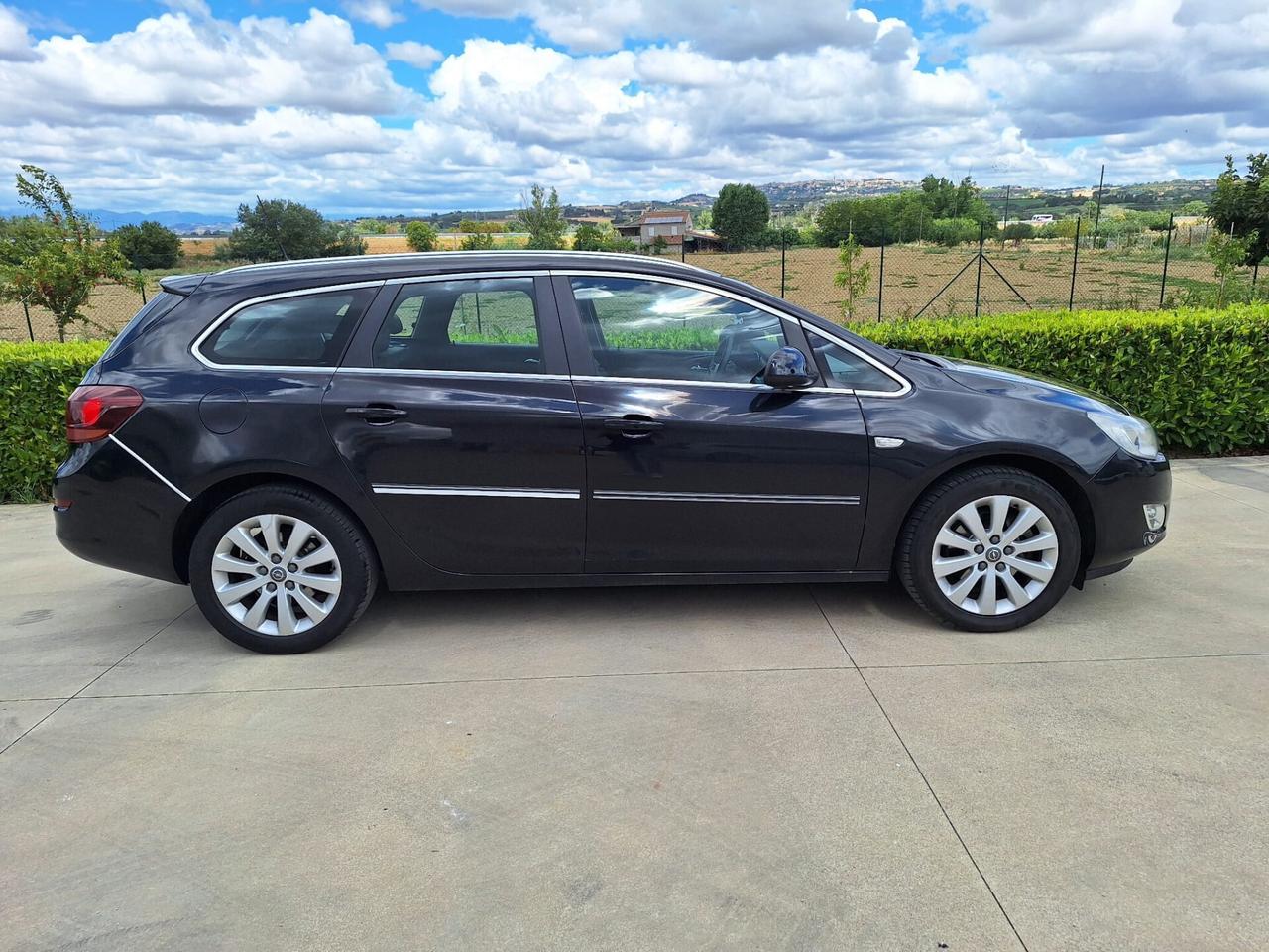 Opel Astra 1.7 CDTI 110CV Sports Tourer Cosmo