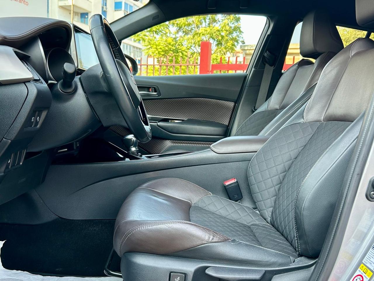 Toyota C-HR 1.8 HEV Lounge #6497