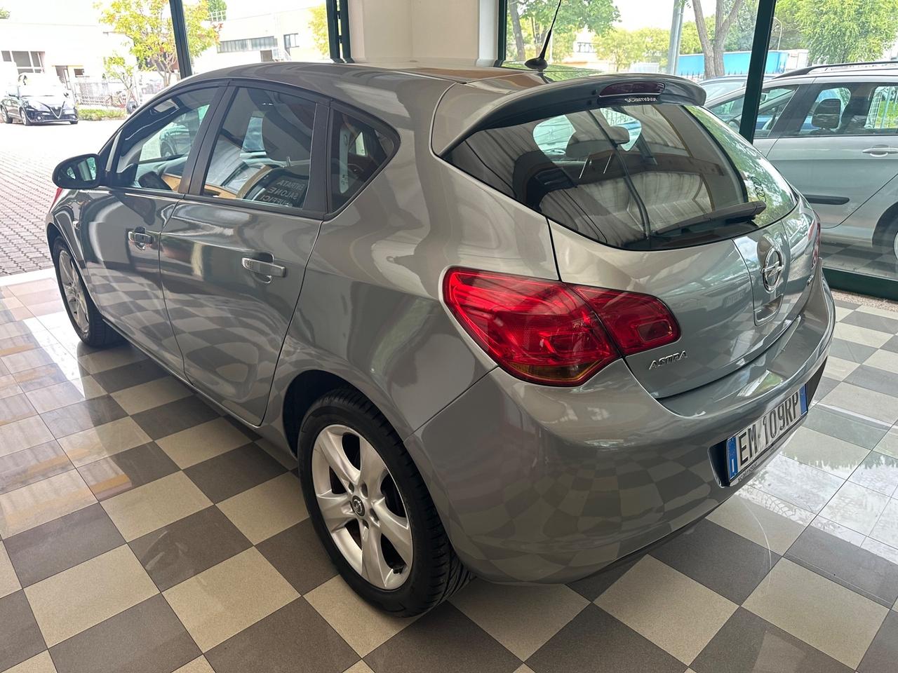 Opel Astra 1.7 CDTI 110CV 5 porte Cosmo