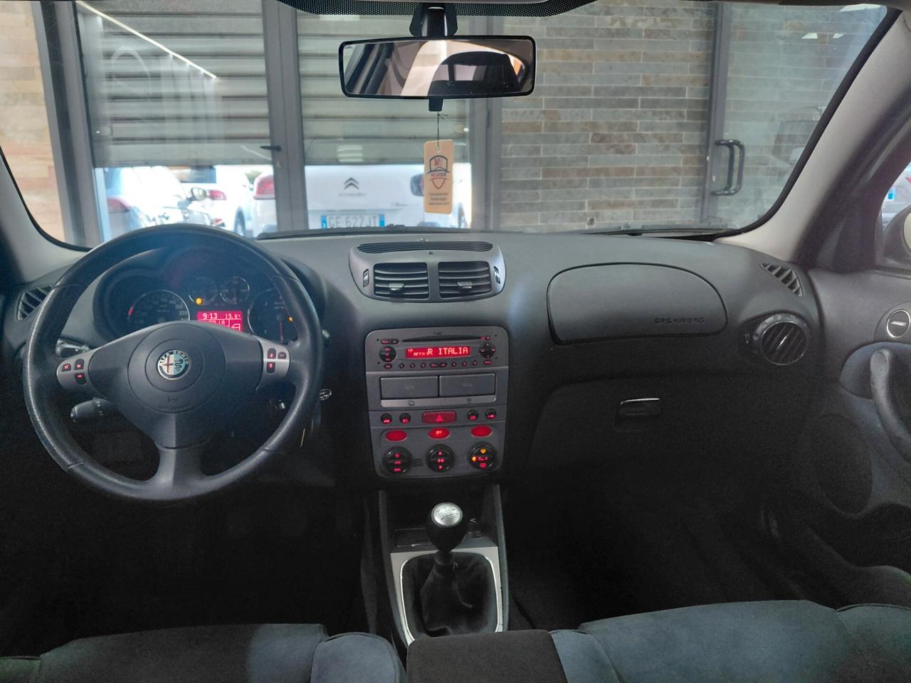 Alfa Romeo 147 1.9 JTD (120) SOLI 117000 KM