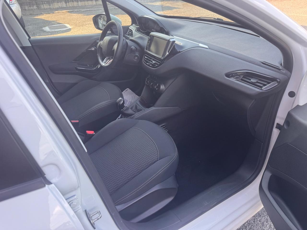 Peugeot 208 1.2 82 cv Active