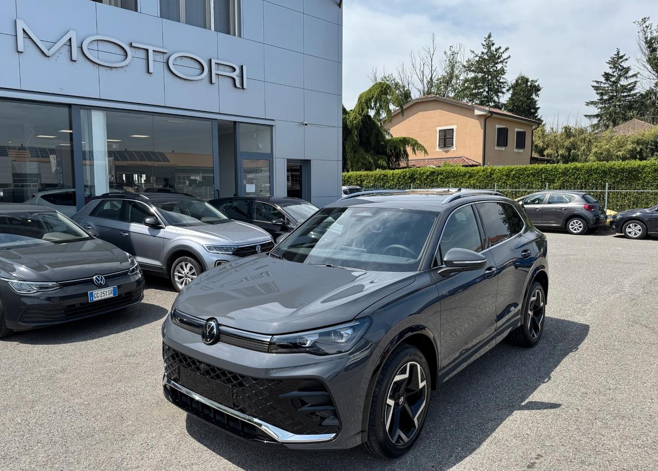 Volkswagen Tiguan 2.0 tdi R-Line 4motion 193cv /NO VINCOLI/FULL Opt.