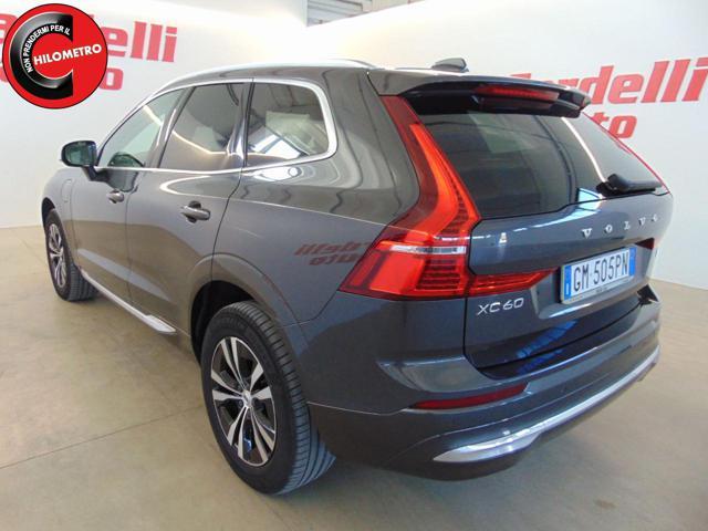 VOLVO XC60 T6 Recharge Plug-in Hybrid AWD automatico Essentia