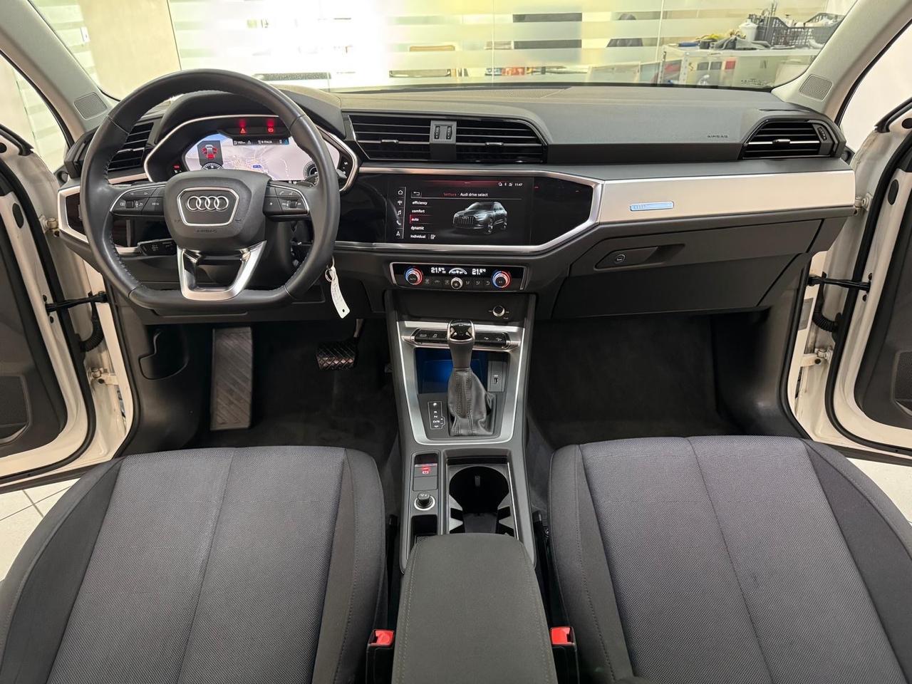 Audi Q3 2.0 35 TDI STronic Business Advanced 150/CV