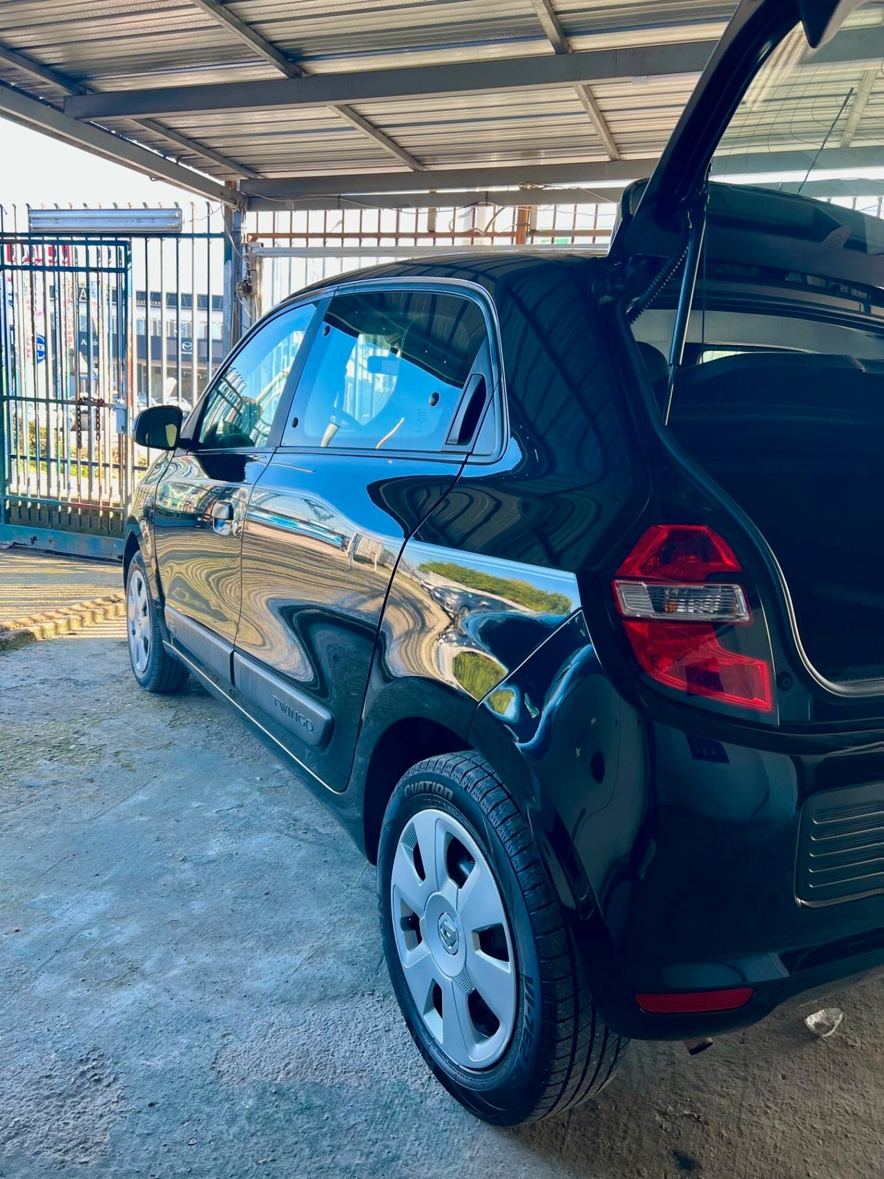 Renault Twingo SCe Lovely